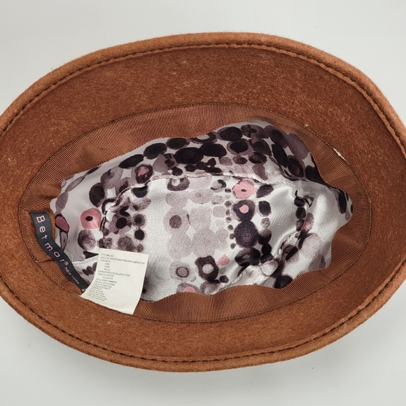 Betmar 100% Wool Mia Felt Fedora with Contrast Stitching and Bow, Pecan, EUC - Picture 5 of 9
